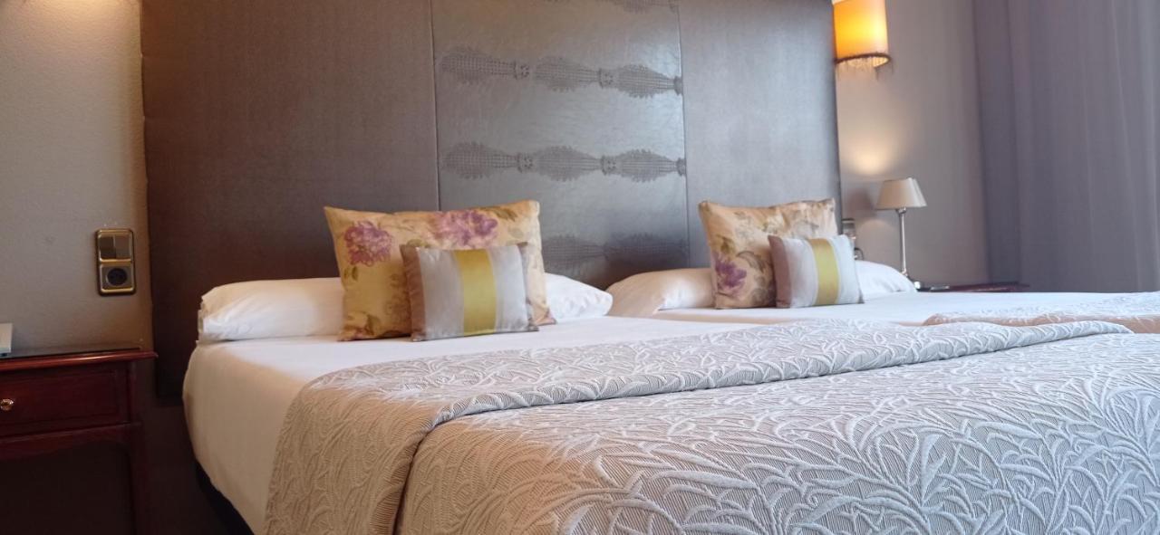 Hotel Ciudad De Vigo Ngoại thất bức ảnh